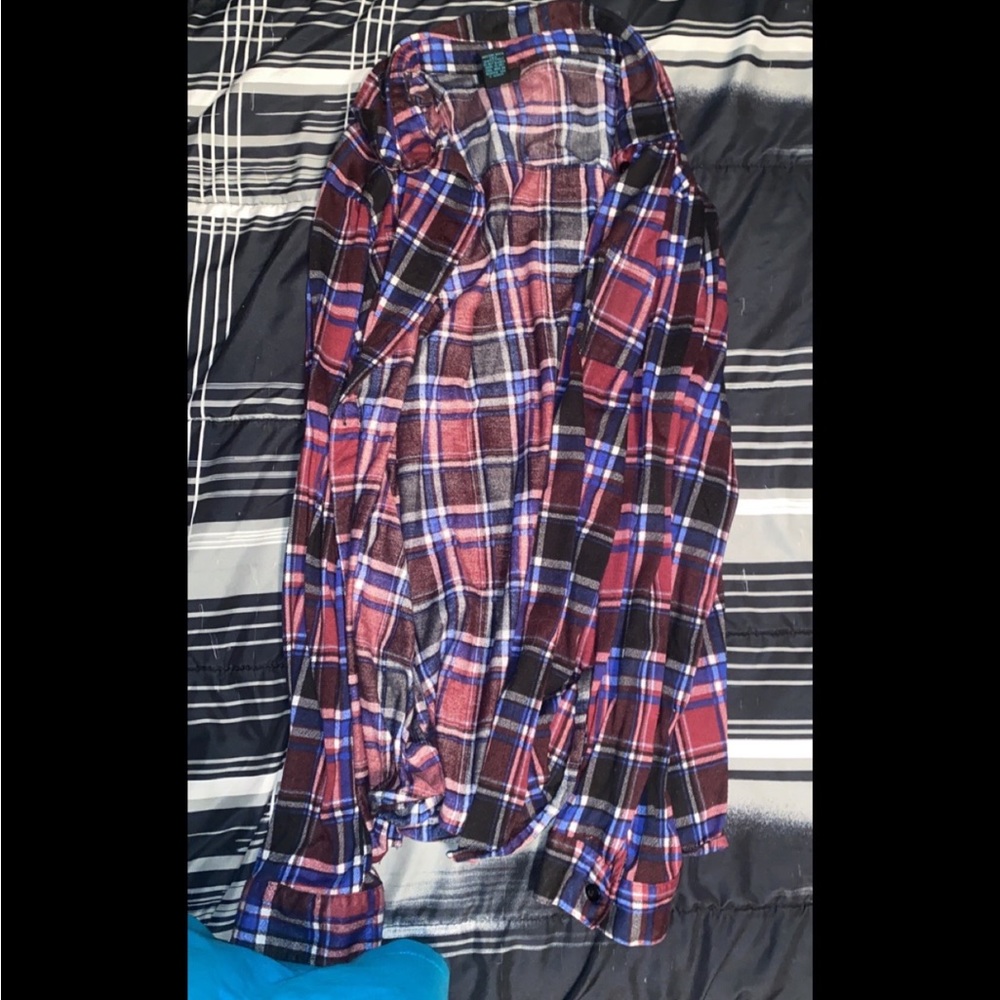 Rue 21 flannel size 3x (fits like a X-Large)